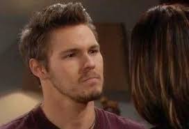 Caroline Cade's Instagram, Twitter & Facebook