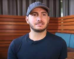 Chàng trai ở Mỹ hiến tinh trùng có 65 đứa con quyết dừng lại tìm bạn gái