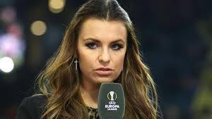The new global destination for boxing. Laura Wontorra Wechselt Als Fussball Moderatorin Zu Dazn
