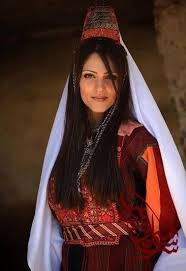 Status politiknya masih dalam perdebatan. Palestinian Woman Wearing A Shatweh Headdress Clothing Style Early 20th Century Dignity Women Women Palestinian Costumes