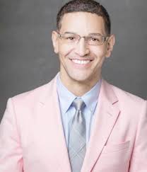 Off course I needed to make a red jacket (i know the colors are black but  red is just more fun for me 😃) took me hours and days to get it