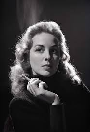 Elisa Christian's Instagram, Twitter & Facebook