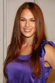 Hailey from the oc/ tessa from north shore. Amanda Righetti Wikipedia