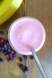 This tastes like a milk shake, but it doesn't have the guilt or fat. Berry Banana Baobab Smoothie Thm E Northern Nester