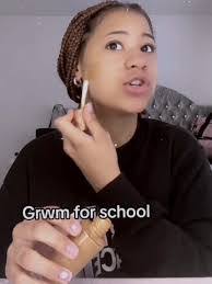 Layla Fields's Instagram, Twitter & Facebook