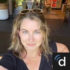 Samantha Cuffe's Instagram, Twitter & Facebook