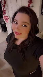 Hope Hurd's Instagram, Twitter & Facebook