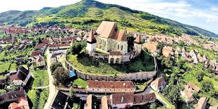 Este un monument istoric inclus pe lista unesco din 1999. Bisericile Fortificate Din Transilvania Coltisor De Romania