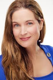 Leigh Yeager's Instagram, Twitter & Facebook