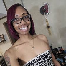 Stephanie Haynes's Instagram, Twitter & Facebook