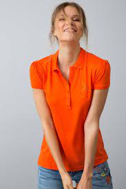 Kirmizi Kisa Kol Polo Yaka Slim Basic T Shirt Kadin Tisort Modelleri Ve Bayan Tshirt Fiyalari U S Polo Assn Kadin Tisort Tisort Modelleri Moda