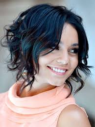 Just ask shakira who mastered the style perfectly. Short Hairstyles For Thick Wavy Hair Female Folade