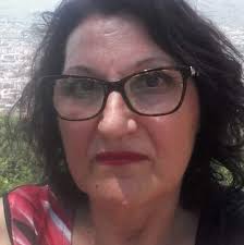 Sono appena arrivato, ma sento la nostalgia di nonna da due giorni fa, da  quando abbiamo deciso che saremmo venuti qui per Ferragosto. Quando venivo  ad Auletta, dai miei nonni materni, fino