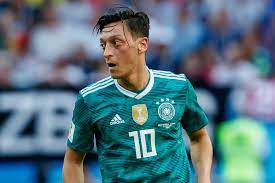 The midfielder quit germany's national team in 2018, citing racism by the german federation. Mesut Ozil Reveals His Euro 2020 Fantasy Football Squad