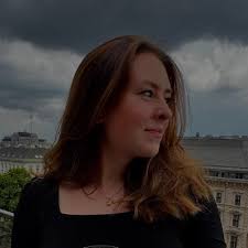 Lena Gugumuck auf LinkedIn: Reife- und Diplomprüfung mit Auszeichnung  bestanden!!!🥺🥳🙌🏻