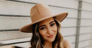 Listen to Bailey Taylor's Charming New Love Song, "Heartbroke"