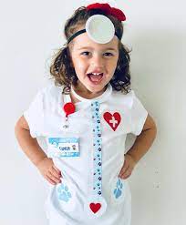 Vet Dressup In Our Let S Play Animal Hospital Box Imaginary Play Disfraces Disfraz Manualidades