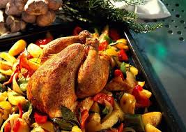 Ganzes Hahnchen Mit Paprikagemuse Rezept Lecker Paprikagemuse Rezept Rezepte Hahnchen Rezepte Backofen