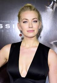 All about celebrity Sara Lindsey! Watch list of Movies online: Jack  Reacher, Pups Alone! Fusion Movies