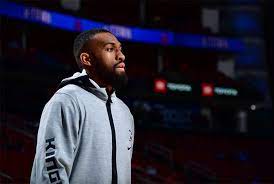 Roughly 24 hours later, parker was thrown right into game action, as the celtics need their new forward to play with jaylen brown and evan. Dnwccytypkmchm