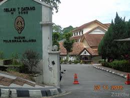 Syamsul rosli (19.10.2017 06:16) here you can learn about the history of police force in malaysia quite well. Tripadvisor Brama Wejsciowa Do Muzeum Policji ØµÙˆØ±Ø© Royal Malaysia Police Museum ÙƒÙˆØ§Ù„Ø§Ù„Ù…Ø¨ÙˆØ±