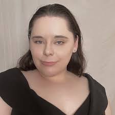 ella jay (@itsellajay) • Threads, Say more