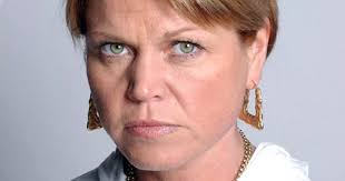 Fans don't recognise Coronation Street's Vicky Entwistle as Janice  Battersby with new look