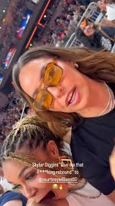 NSFW* Skylar Diggins was going to get this triple-double no matter WHAT. 😅  (🎥: @Savanna Hamilton/IG)