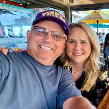 Dog-friendly shopping stores in Fredericksburg area?