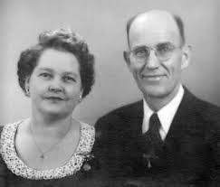 Dianna Dick's Instagram, Twitter & Facebook