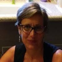 Leslie Brock's Instagram, Twitter & Facebook