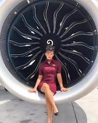 Kuvan Mahdollinen Sisalto 2 Henkiloa Kengat Flight Attendant Aviation Mile High Club