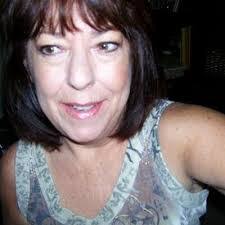 Donna Piazza's Instagram, Twitter & Facebook