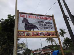 Salah satu jenis yang masih digunakan adalah kuda kuda kayu. Sate Kuda Restaurant Banjarnegara Restaurant Reviews