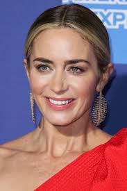 The british actress emily blunt is famous for natasha's role in the television film gideon's daughter, and emily charlton's role in the devil wears prada. Emily Blunt Before And After From 2004 To 2020 The Skincare Edit