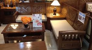 Bagi anda yang tertarik dengan model meja kursi tamu terbaru olympia ini silahkan hubungi cs kami melalui tombol whatsaapp yang sudah ada untuk info harga dan cara pemesanan. Meja Dan Kursi Tamu Jati Cicil Tanpa Dp Dan Promo Bunga 0 Perabotan Rumah Di Carousell