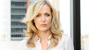 Radiant gillian anderson is moving. The X Smiles Gillian Anderson Shows Her Lighter Side The Independent The Independent