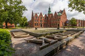Named for the region of east frisia, ostfriesland's keel was laid in october 1908 at the kaiserliche werft dockyard in wilhelmshaven. Ostfriesische Landschaft Wikipedia
