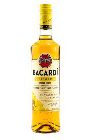 A close up shot of barcardi oakheart rum. Bacardi Ginger Auf Rum Basis Gunstig Kaufen