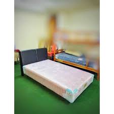 Pembayaran mudah, pengiriman cepat & bisa cicil 0%. Jual Furniture Tempat Tidur Ranjang Single Kasur Matras Divan Dipan Springbed Bed Set Terbaru Juni 2021 Blibli