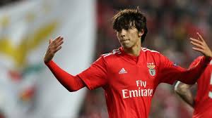 2015 wechselte er zu benfica lissabon. Hintergrund Eintracht Frankfurt Benfica Uefa Europa League Uefa Com