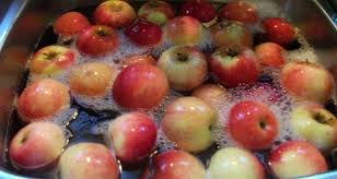 3 Trucs Simples Pour Supprimer Les Pesticides Des Fruits Et Des Legumes Fruits Et Legumes Aliments Bio Alimentation