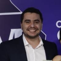 800+ perfis com “Breno”