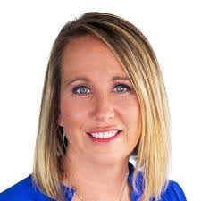 Danielle Moffett's Instagram, Twitter & Facebook