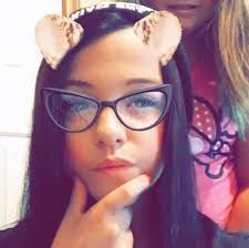 hey!! I'm new to the group. I'm 11 and female and I've been drawing for 10  years. X3