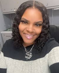 Cousin remember I had to take my shoes off cause yall was short!!! Miss you  girl ❤️ Desi Jones