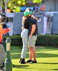 Shailene woodley jumped headfirst into aaron rodgers romance. Shailene Woodley And Aaron Rodgers Show Pda On Disney World Date