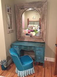 Hi, Up for grabs here is a stunning and rare armchair by Timothy Oulton  halo in Chromed Steel and Leather. Colour: Vegabond Black Condition:  Excellent. Dimensions: W: 86 cm x D: 75