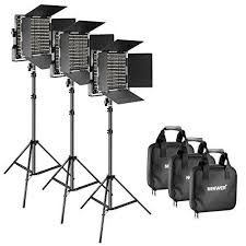 Neewer 3 Pieces Bicolor 660 Led Video Light And Stand Kit Includes 32005600k Cri 96 Dimmable Light With U Brac Budget Lighting Led Panel Light Video Lighting