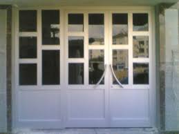 Çelik dış kapının arkasındaki gecekonduyu görebilirsiniz ya da uyduruk kapının arkasına gizlenmiş sarayları temaşa edebilirsiniz. Disa Acilir Aluminyum Kapi Aluminyum Dograma Imalat